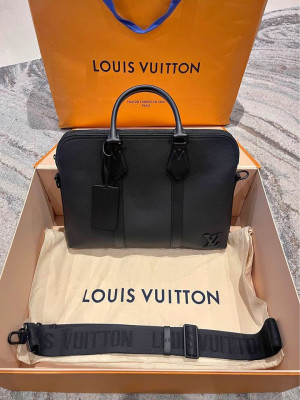 Louis Vuitton Take Off Aerogram briefcase