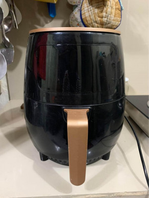 FOR SALE DEEP FRYER AND AIR FRYER
