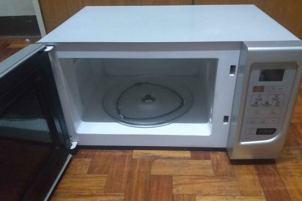 Samsung digital mirowave 21Liter