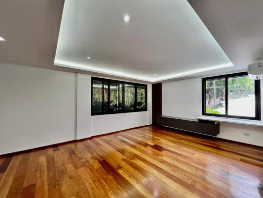 HOUSE AND LOT FOR SALE!!!