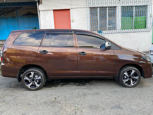 2014 Toyota innova