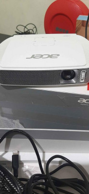 Acer C205 led projector