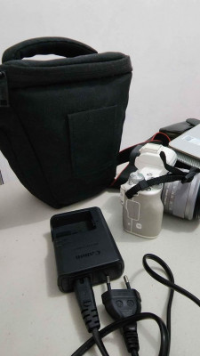 Canon EOS M50 Mirror Less