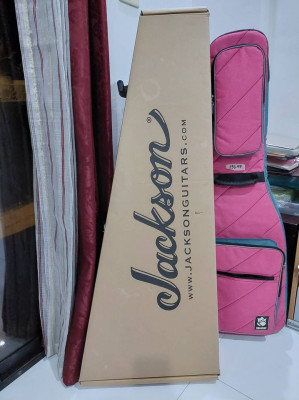 JS22-7 Jackson 7-String Dinky™ Guitar