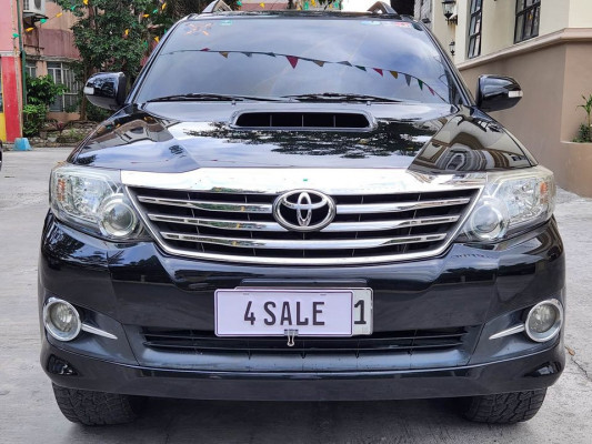 2016 Toyota fortuner g a/t black series