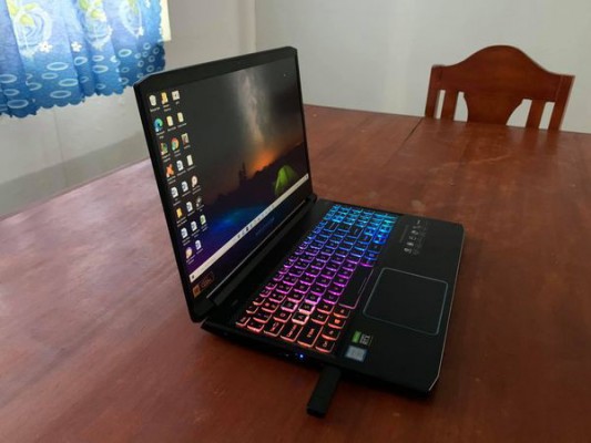 Acer Predator Helios 300