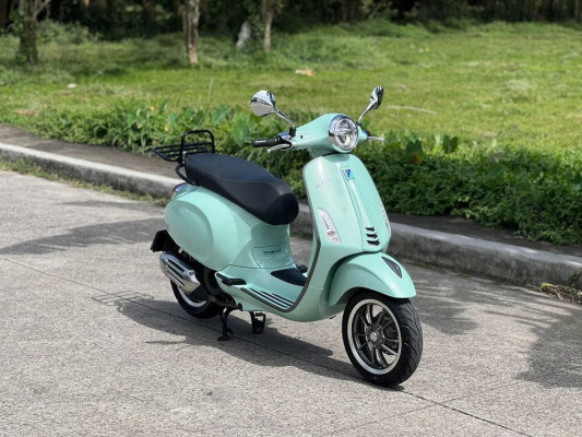 Vespa Primavera Relax green S version