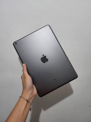 Ipad 9th Gen FOR SALE