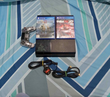Ps4 with God of War and NBA 2k20