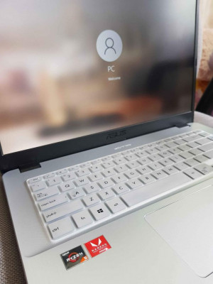 Asus RYZEN 5 Laptop With ssd