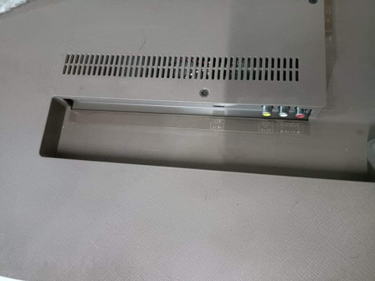 65 Inches TV 4K UHD LED Korean brand USED