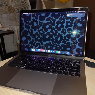 Macbook Pro 2017 13” 121gb ssd