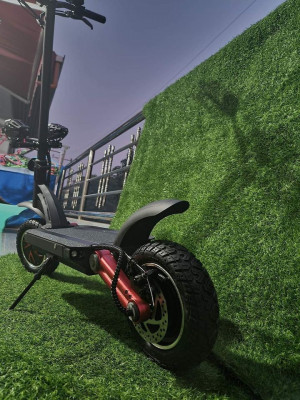 S12 ELECTRIC DUAL HUB SCOOTER