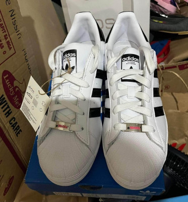 Adidas super star