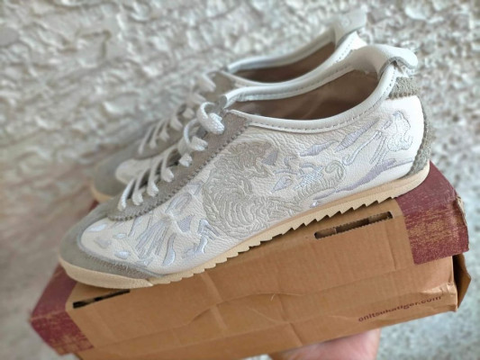 Onitsuka Tiger shoes3,499