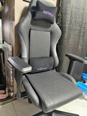 GAMING CHAIR