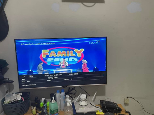 SKYWORTH 40 inch LED TV FOR SALE (RUSH)