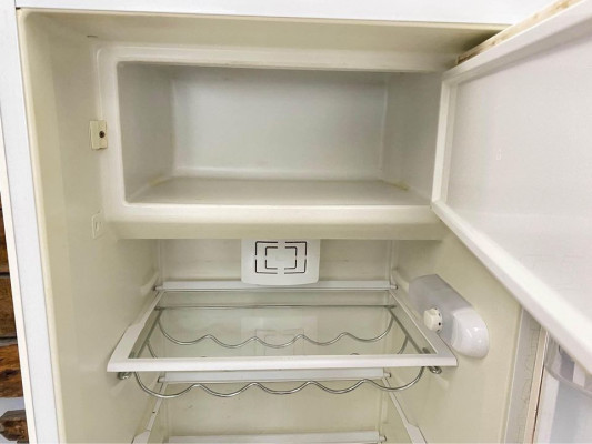 SMEG FAB28RBI Retro-style top mount refrigerator