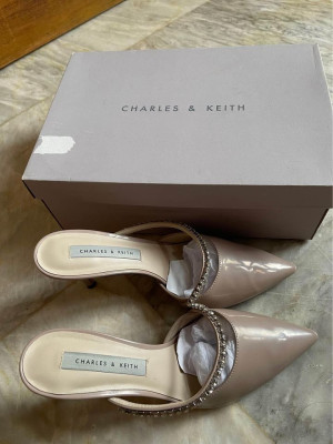 Charles & Keith Mule heels