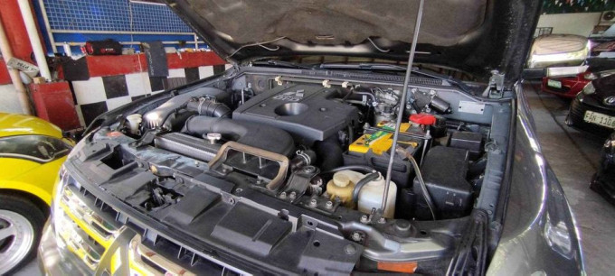 2014 Mitsubishi pajero