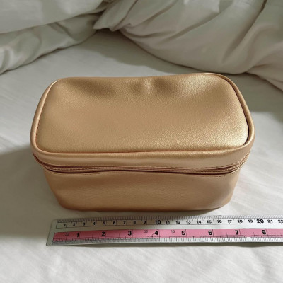Bnew Estee Lauder make up pouch