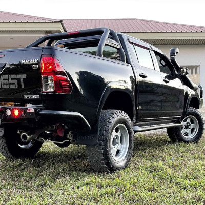 2019 Toyota hilux conquest 4x4