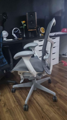 Herman Miller Mirra 2
