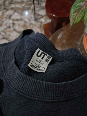 KAWS x Uniqlo Sweater