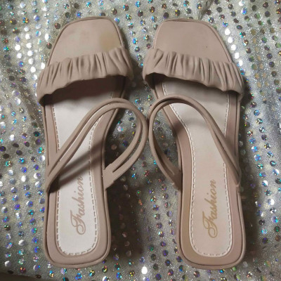 Fashion heels sandals