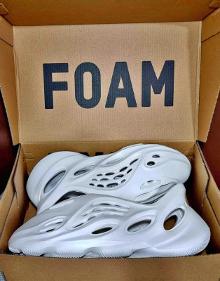 Foam Runner UA Ararat Onhaand