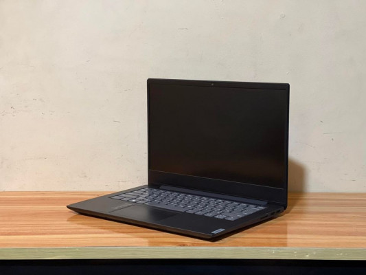 LENOVO GAMING LAPTOP i3 10TH GEN 12GB RAM 128GB SSD