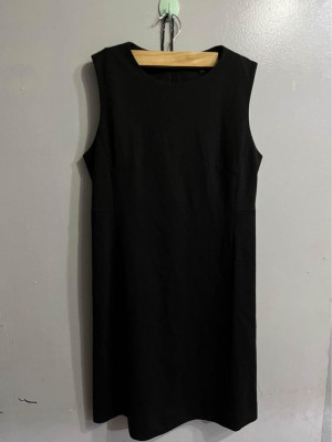 Uniqlo Black Ponte Sleeveless Dress
