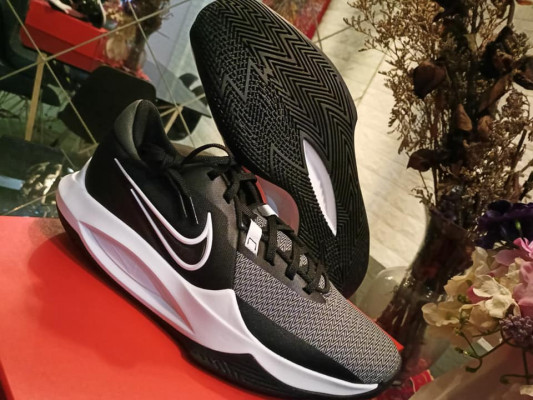 Restock 🔥🔥 Precision 6 iron grey ⚡⚡