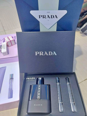 PRADA set