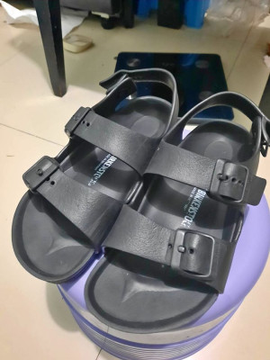 Birkenstock Milano Kids Essentials Beach Sandals size 34