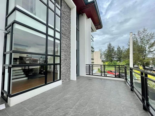 Brand New 3 Storey Modern House and Lot For Sale