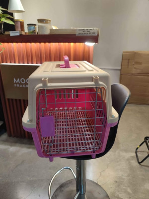 MEDIUM Size Pet Carrier (color BROWN & BLUE)