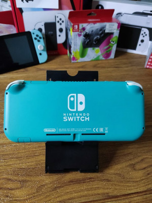 Switch lite with 5 games