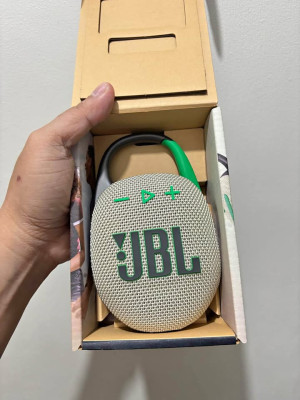 Jbl clip 5 brandnew