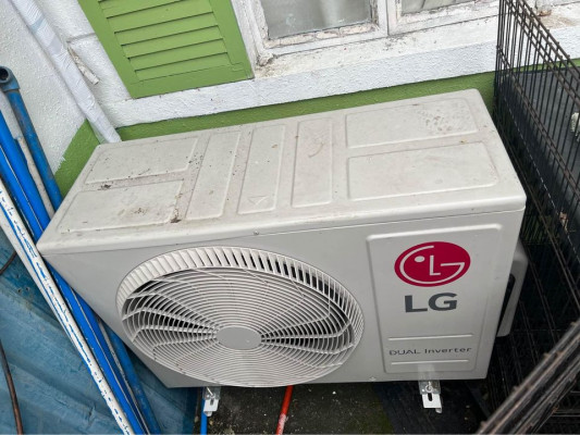 Used LG Aircon 2.5 hp Dual Inverter Split Type
