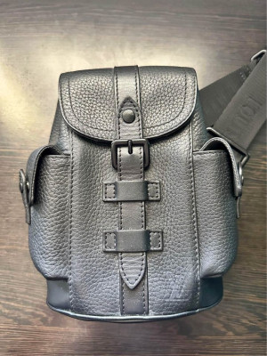 Louis Vuitton Christopher XS