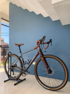 GRAVEL BIKE