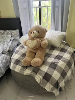 Mandaue Foam Giant Bean Bag (Bought but never used)