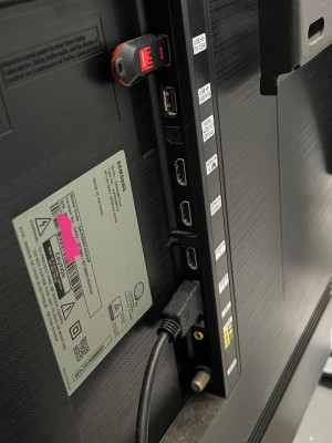 Preloved 55" Samsung QLED TV with rack