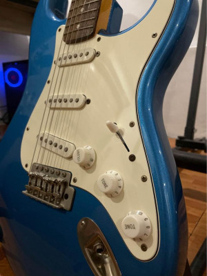 Squier Classic Vibe 60’s Stratocaster (Lake Placid Blue)