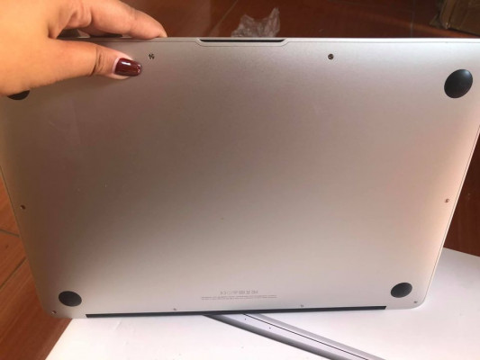 Macbook Air 2015 Bought in Malaysia with Malaysia Service Card Original