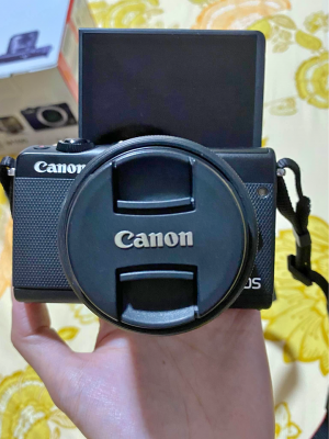 Canon EOS M100 mirrorless camera