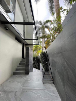 2 Storey 4BR Fully Furnished Modern Home with Swimming Pool at Ayala Hillside