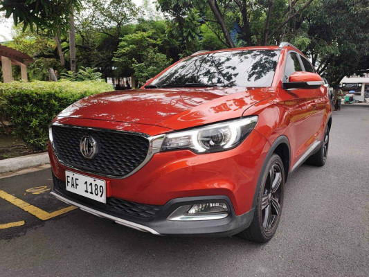 2019 MG zs