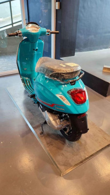 2022 Vespa sprint 150 s